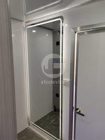 Remorque de douche mobile VIP à 2 postes, toilettes et salle de bain portables populaires pour l'extérieur, idéales pour les écoles et les parcs, design moderne