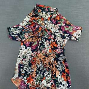 W005-2 kaus sifon/serat kualitas tinggi Atasan Musim Panas Wanita kondisi baik penjualan laris Beli banyak baju bekas grosir - Product Image 1