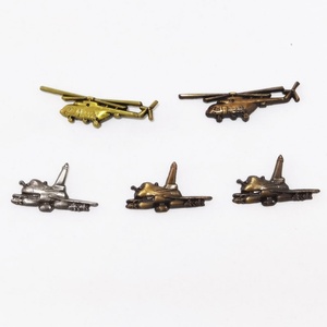 Pins de esmalte de metal con imitación de avión, modernos y de estilo antiguo, personalizados, sin pedido mínimo, con chapado en oro y níquel suave/duro, para fabricantes de insignias - Product Image 6
