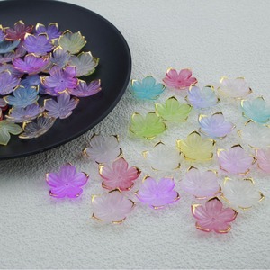 500 gr/beutel handgemachte Perlen DIY Zubehör Blüten blätter Fünf-Blütenblatt Blume DIY Acryl Kunststoff & Lucite Perlen - Product Image 2