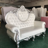 Chaises de Mariage Personnalisées de Luxe avec Cadre Doré en Forme de Canapé pour Mariés
