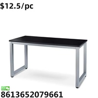 Bureau de travail moderne et simple avec structure métallique pour la maison, l'étude ou comme poste de travail pour le personnel