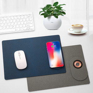 Multifunctioneel Aangepast Logo 15W Mobiele Telefoon 2 In 1 Muismat Draadloze Oplader - Product Image 1