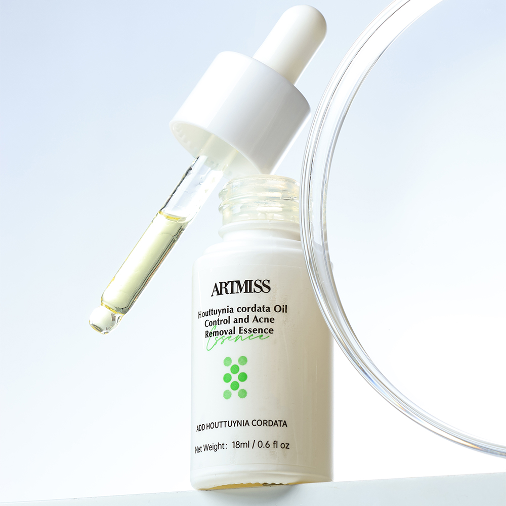 Houttuynia Cordata Oil Control Acne