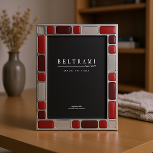 Cadre photo Beltrami en bois plaqué argent avec impression en relief, 1 couleur, forme rectangulaire, fabriqué en Italie - Product Image 3