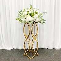 Großhandel Luxuriöse Goldene Hohe Hochzeitstisch-Mittelstücke Metall-Blumenvasenständer für Hochzeitsempfang-Dekoration