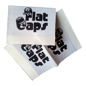 Nhà Máy Tùy Chỉnh Thiết Kế Chính Nhãn Dệt Quần Áo Thẻ Trung Tâm Gấp Chính Bằng Dệt Máy Nhãn - Product Image 2