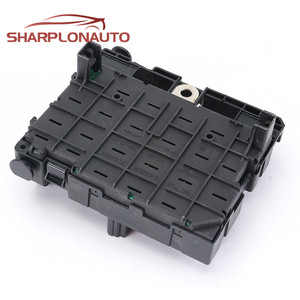 Boîte à fusibles pour pièces automobiles 9657608780 pour Citroën C3 C5 C8 <span class=keywords><strong>Peugeot</strong></span> <span class=keywords><strong>206</strong></span> 307 406 807 Ensemble de boîte à fusibles - Product Image 4