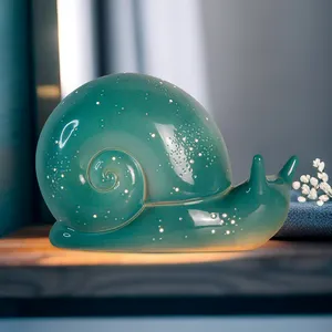 Yüksek kaliteli hayvan salyangoz şekli minimalist masa lambası ev otel dekor porselen hayvan aydınlık styling lambası