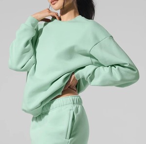 Sweat-shirt unisexe surdimensionné en coton mélangé thermique écologique pour l'hiver, col rond, pour femmes - Product Image 1