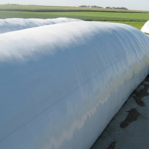 Sac de stockage d'ensilage agricole en PE haute résistance, imperméable et indéchirable, 180-250 microns - Product Image 3