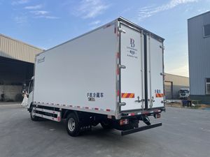 Promotion : Camion frigorifique ISUZU KV600 4,2 m, 120 ch, Euro 6, pour livraison en chaîne du froid et transport <span class=keywords><strong>de</strong></span> produits alimentaires et fruits <span class=keywords><strong>de</strong></span> mer - Product Image 4