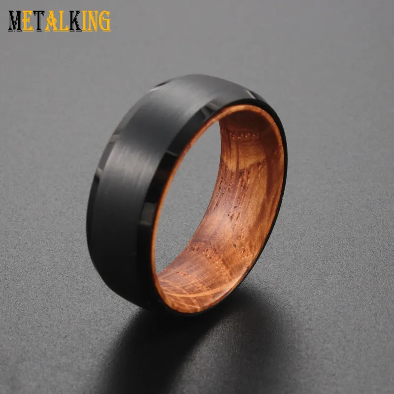 6mm 8mm schwarzer Wolfram ring mit Whisky Barrel Wood Insert Comfort Fit