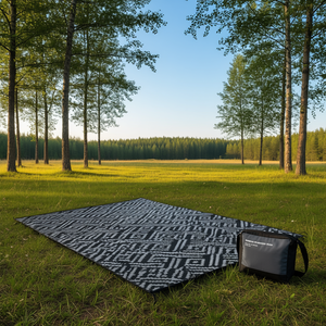 Alfombra de Camping Geométrica Reversible Negra y Gris de 9x12 Pies, Impermeable, Plegable, para Exteriores, con Bolsa de Transporte, para Uso en RV y Patio - Product Image 2