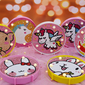 PL enfants bricolage art peinture fournitures ensemble vente en gros 5d enfants <span class=keywords><strong>diamant</strong></span> peinture ensemble <span class=keywords><strong>broderie</strong></span> ronde led lumière pour <span class=keywords><strong>diamant</strong></span> peinture - Product Image 3