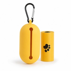 Distributeur de sacs à déjections canines en silicone biodégradable portable avec crochet pour usage extérieur - Vente en gros - Product Image 1