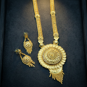 Juego de Joyería de Moda al por Mayor: Collares Largos de Oro Laminado de 14K, 18K, 24K y Conjunto de Joyería de Latón Chapado en Oro con Diseño Floral - Product Image 1
