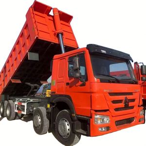 Camions à benne basculante d'occasion |   Système de levage hydraulique automatique diesel pour camions-bennes de chantier |   Transmission 4x2 - Product Image 1