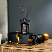 Rafraîchisseur d'air pour la décoration intérieure OEM 200ml boîte-cadeau bouteille givrée jeux de diffuseurs de bâtonnets de rotin roseau