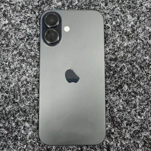 Wholesale High-quality Genuine New Arrival with 6.1" 3561mAh A3288 iPhone 16 Used Original Unlocked Mobile Phone 5g Smartphone
