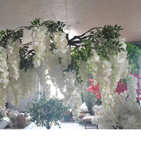 Centre de table pour mariage/lustre à fleurs/grande pièce suspendue florale de mariage/décor de plafond de mariage