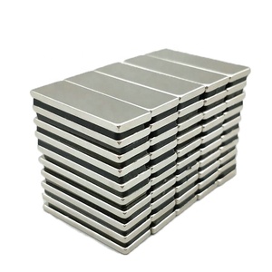 Cubos Magnéticos Permanentes de Neodimio SDM N52 de 25x40x10mm y 10x10x10mm para Aplicaciones de Arco en Alternadores Industriales, Origen Zhejiang - Product Image 6