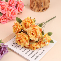 Bouquet de roses Phénix classiques à sept têtes en soie artificielle, faites à la main, pour la vente en gros à l'exportation, roses diamant pour la décoration de table