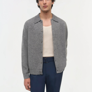 Grauer Strick-Cardigan für Herren mit Knopfleiste und lässigem Pullover-Design - Product Image 1