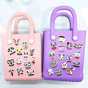 Tamaño <span class=keywords><strong>Eva</strong></span> bolsa de playa Accesorios Para encantos <span class=keywords><strong>Halloween</strong></span> animales 3D fútbol niños animales cartón comida fruta huevo <span class=keywords><strong>goma</strong></span> encanto - Product Image 1