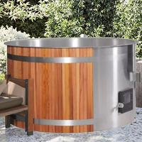 Bain à remous extérieur en cèdre au design moderne, style traditionnel pour 2 personnes