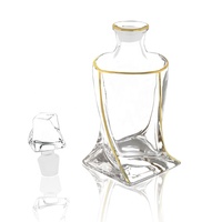 Ensemble carafe et verres à whisky torsadés artistiques N33 avec accents en or 24 carats, bouteille à liqueur en verre avec bouchon et 6 verres assortis