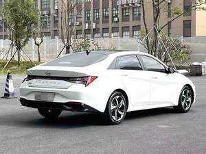 Berline d'occasion 2024 pour <span class=keywords><strong>Hyundai</strong></span> Elantra 1.5L LUX Premium - Grille Parametric Jewel, Double cockpit, Valeur inégalée, Haute qualité - Product Image 4