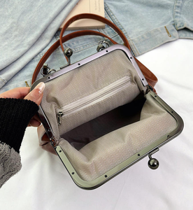 <b>Retro</b> shoulder crossbody bag, <b>retro</b> kiss lock bag, small <b>phone</b> wallet, women's designer crossbody bag - Product Image 6