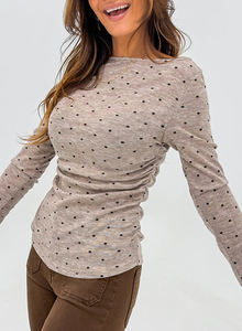 Dear-Lover Vente en gros de t-shirts pour femmes en tricot à manches longues à col bateau à pois marron foncé - Product Image 2