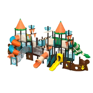 Équipement de terrain de jeu extérieur géant personnalisé sur le thème du château et du bateau pirate avec trois toboggans ondulés pour parcs à thème - Product Image 2