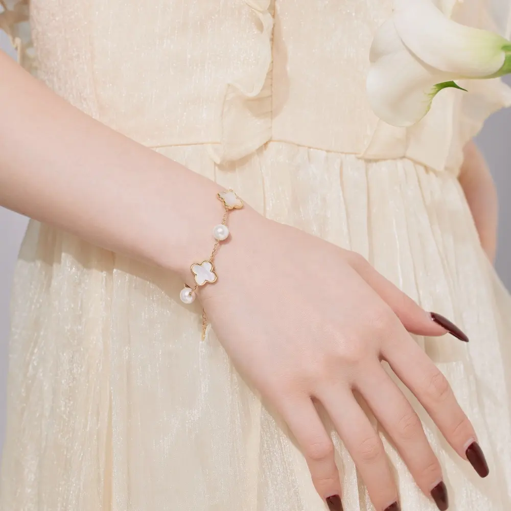Jilina Fashion Silver S925 bracciale bianco perla conchiglia con quadrifoglio nicchia equidistante disposizione semplice ma elegante