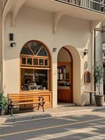 Puertas y Ventanas Arqueadas de Madera Maciza Estilo Francés Vintage para Cafetería, Marco de Vidrio para Tienda Comercial, Origen China