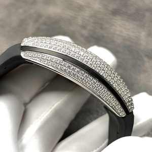 Montre pour homme de haute qualité avec un cadran serti de moissanite et entièrement ornée de diamants, best-seller - Product Image 3