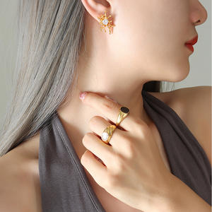 Bijoux à la mode boucles d'oreilles saint-valentin en acier inoxydable véritable plaqué or 18k coeur diamant araignée boucles d'oreilles - Product Image 4