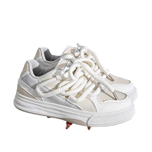 Zapatillas Casuales de Plataforma para Mujer, Estilo Europeo 2025, Color Negro y Blanco, con Cierre de Cordones, Estilo Universitario - Product Image 5