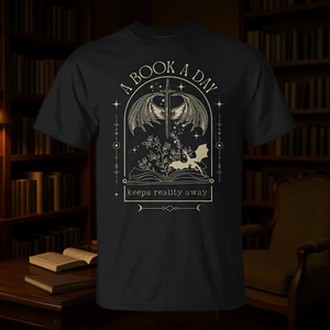 Camiseta con diseño vintage de "Un libro al día que aleja la realidad" para lectores de libros apasionados - Product Image 3