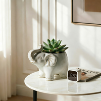 Pot de fleurs en céramique de porcelaine fait main en forme d'éléphant mignon pour la décoration de la maison, pot de fleurs pour plantes succulentes
