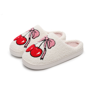 Pantoufles douces et moelleuses en peluche à imprimé cerises, grandes tailles, pour femmes, idéales pour la maison - Product Image 2