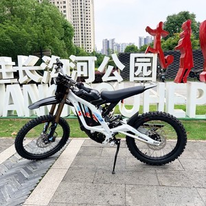 Motocicleta Todoterreno Surron Light de 10000W con Alto Torque, para Carreras al Aire Libre y Aventuras, Motor de Alta Potencia de 10kw - Product Image 2