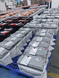 串联并联12V 100Ah磷酸铁锂电池 低自放电率 6000次循环寿命 0-50℃红外工作温度 - Product Image 5