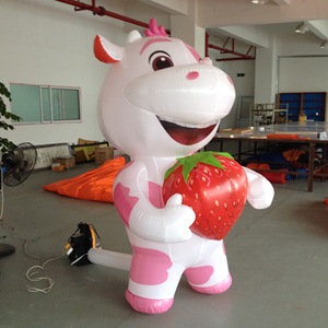 Vache gonflable Air Dancer avec fraise, 8-10 pieds, impression numérique multicolore, alimentation électrique, modèle publicitaire - Product Image 1