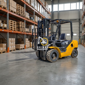 Chariot élévateur Komatsu FD30 d'occasion à 98% neuf, excellent état, puissance 34 kW, d'origine japonaise, certification CE EPA, 2022 FD20 FD25 FD35 - Product Image 1