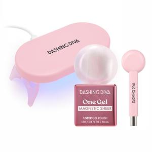 Decoración elegante de uñas de gel UV iridiscente Diva de diseño - Product Image 1