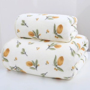 Serviettes de bain Fuen Textile à imprimé floral 70x140cm en polaire corail douce et absorbante pour la maison ou comme cadeau - Product Image 3