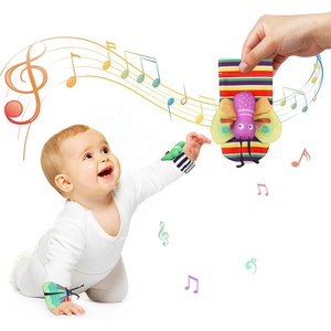 Hochets en tissu pour bébés hochets de <span class=keywords><strong>poignet</strong></span> de bébé doux et chaussettes de détection de pied ensemble pour hochets de <span class=keywords><strong>cheville</strong></span> de main de nouveau-né jouet sensoriel apaisant - Product Image 2